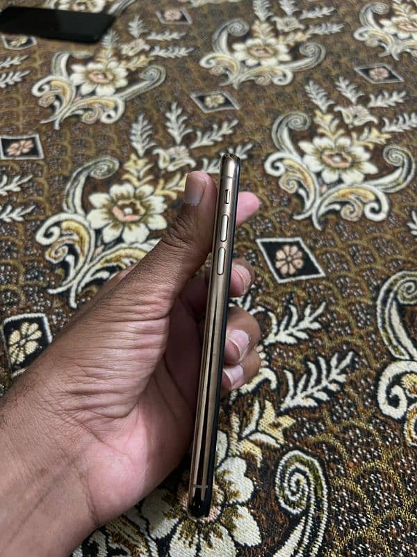 Iphone XS 256gb factory unlocked 3