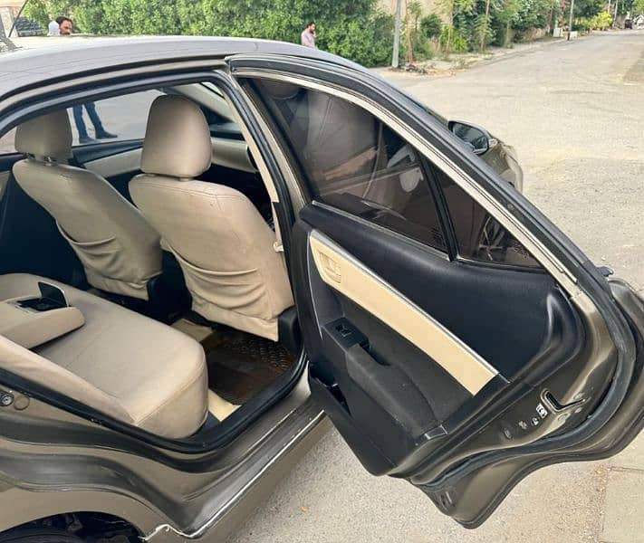 Toyota Corolla Altis 2016 Automatic 1.6 own engine 10