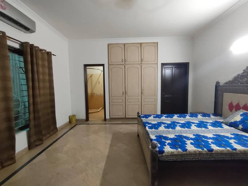 16 Marla Fully Furnished House's Room Available For Rent. 0