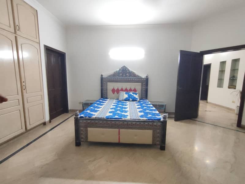 16 Marla Fully Furnished House's Room Available For Rent. 2
