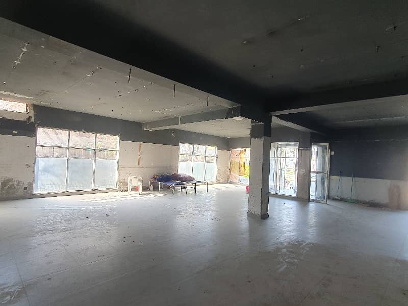 Independent Commercial Building for Rent opposite Yasir Broast Near Shaukat Khanum 4