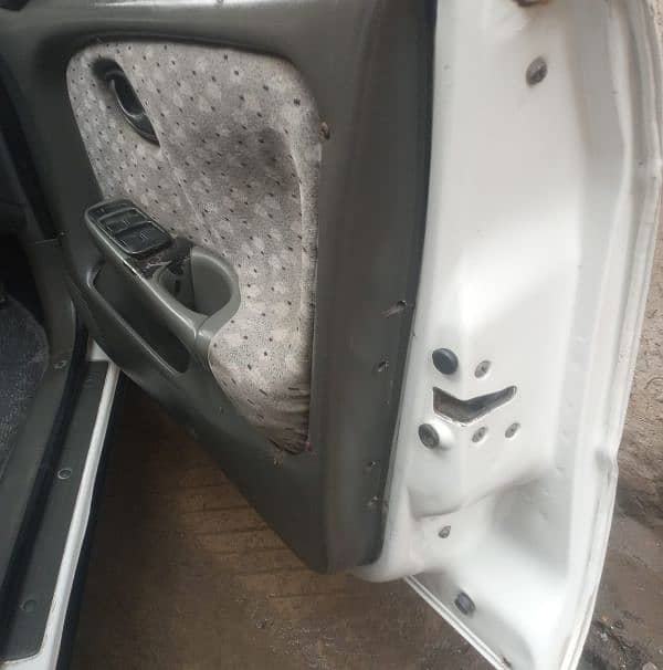 Suzuki Baleno 1999 4