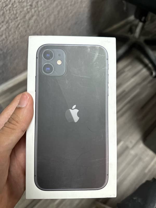 i phone 11 64GB  box pack non PTA just sim time used 4 month 1