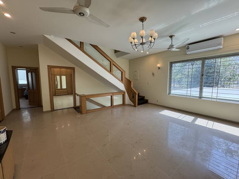 F-7 1kanal beautiful house For Rent 2