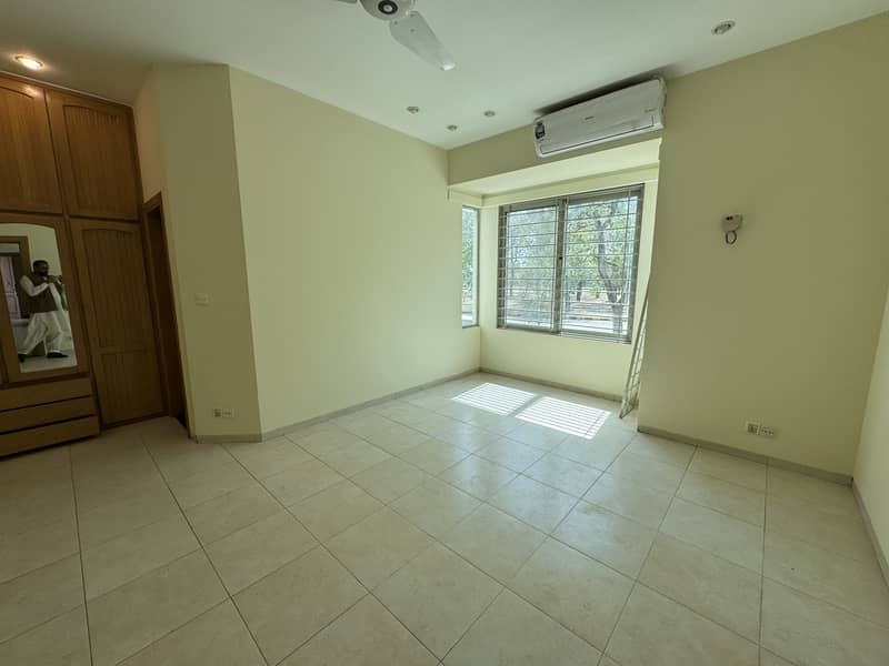 F-7 1kanal beautiful house For Rent 12