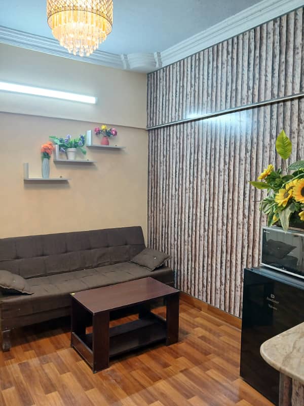 Furnished Flat available. Johar Mor karachi. 4