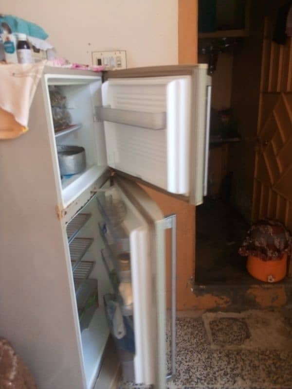 Dawlance Refrigerator 3