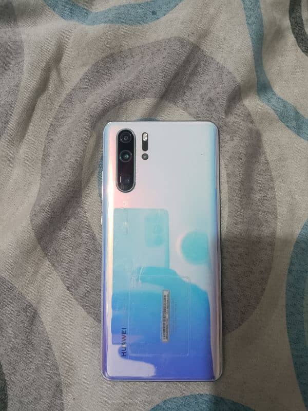 P30 pro 10/10 Non pta with box only(Comple Sim time) 0