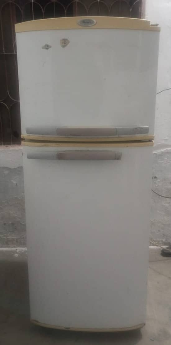 Fridge / Refrigerator in excelent condition for sale 4