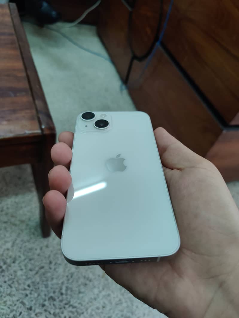 iPhone 14 White - 128GB (10/10 Condition) 0