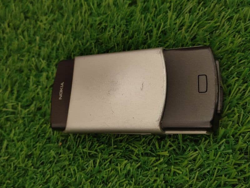Nokia N70 Antique Phone 10/10 condition With original Charger 5