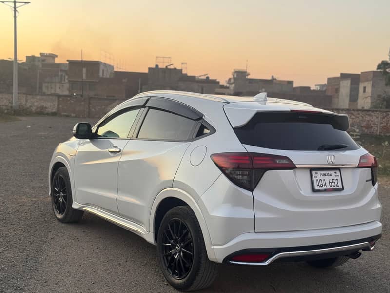 Honda vezel Z sensing 2018 import 2024 5