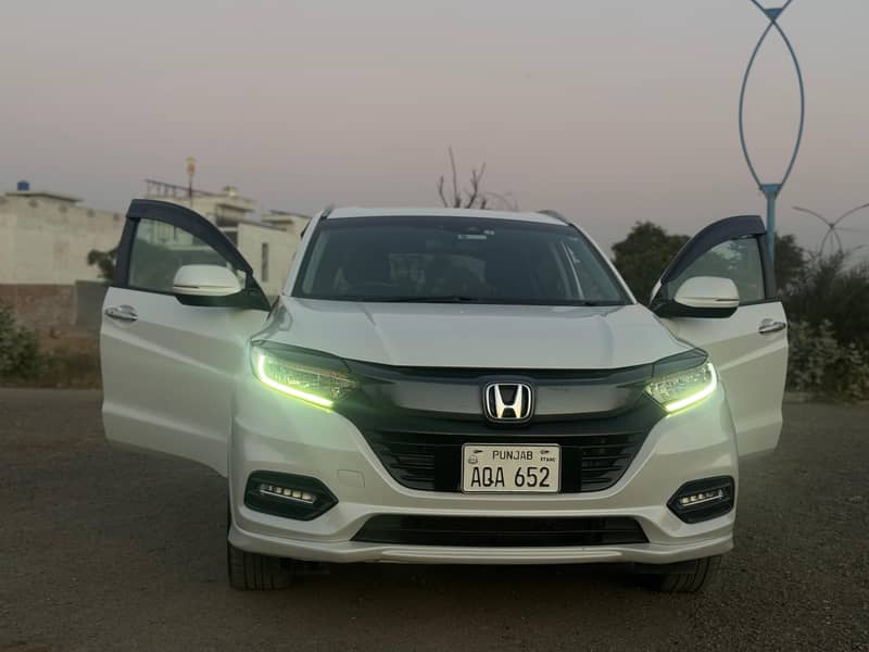 Honda vezel Z sensing 2018 import 2024 11