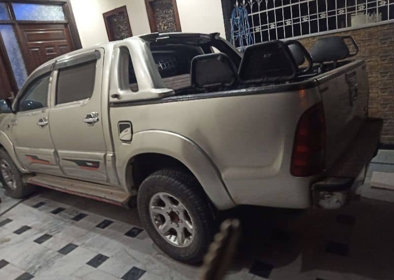 Toyota Hilux 2008 3