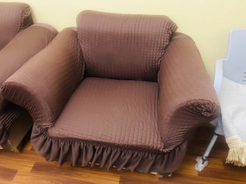 7 Seater Sofa Set With Covers In New Condition 2