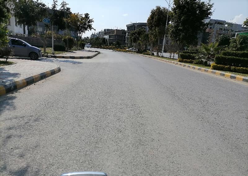 Residential Plot Of 1 Kanal Is Available For Sale In Gulberg Residencia - Block P, Islamabad 8