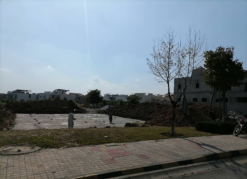 Get Your Hands On Residential Plot In Islamabad Best Area 3