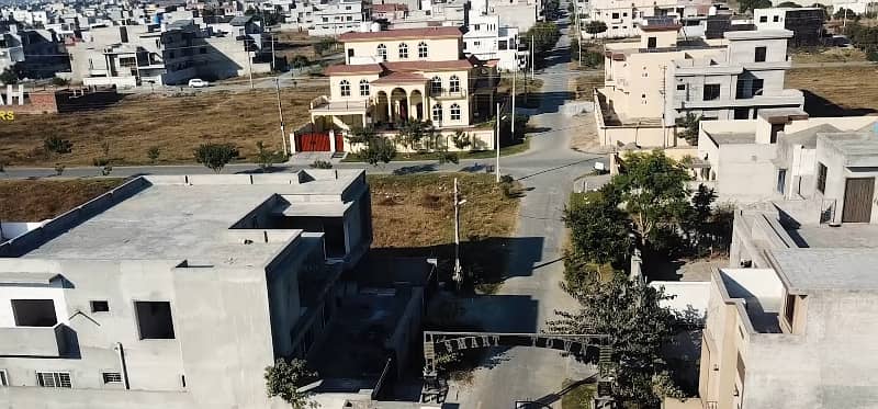 3.68 Marla Plot At Investment Price Urgent For Sale In Rose Town With Map Approved By LDA 0