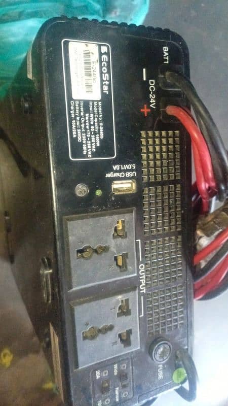 ups 24volt 2000 watts plus 1 battery 1