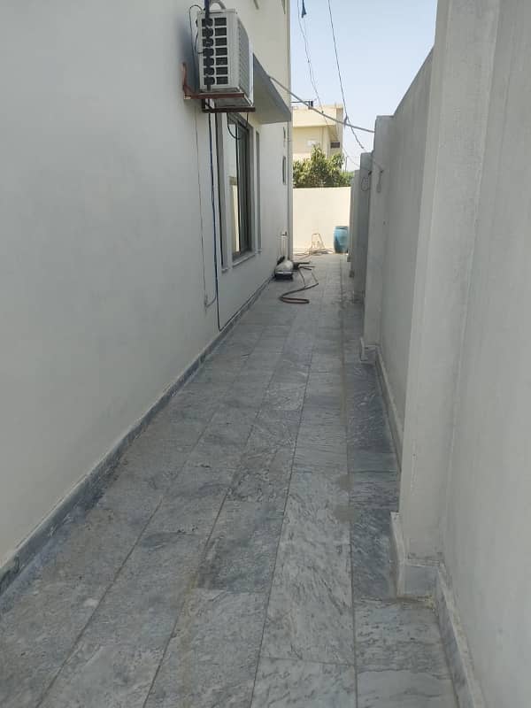 10 Marla Double Unit House Available For Sale in Engineers Co-operative Housing Society ECHS Islamabad. 3