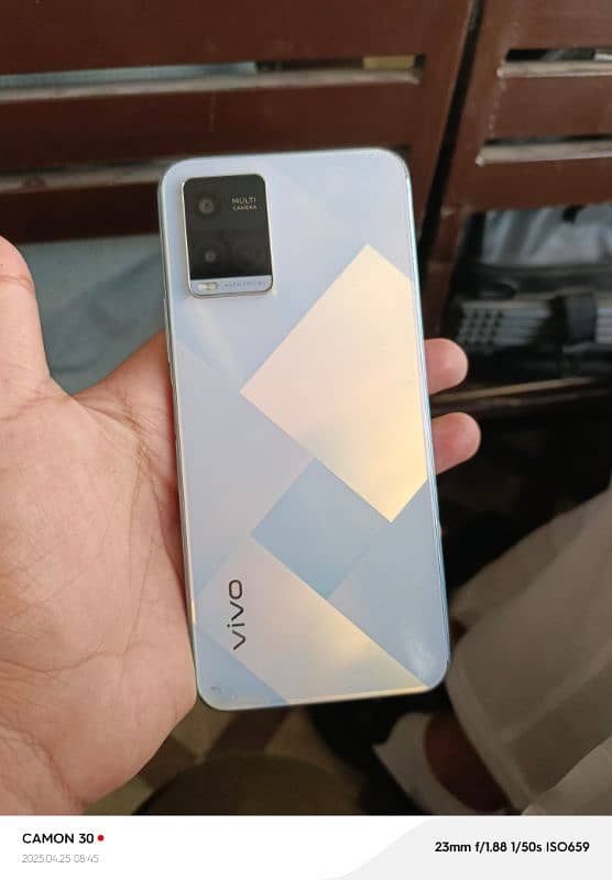 Vivo Y21 With Box 0