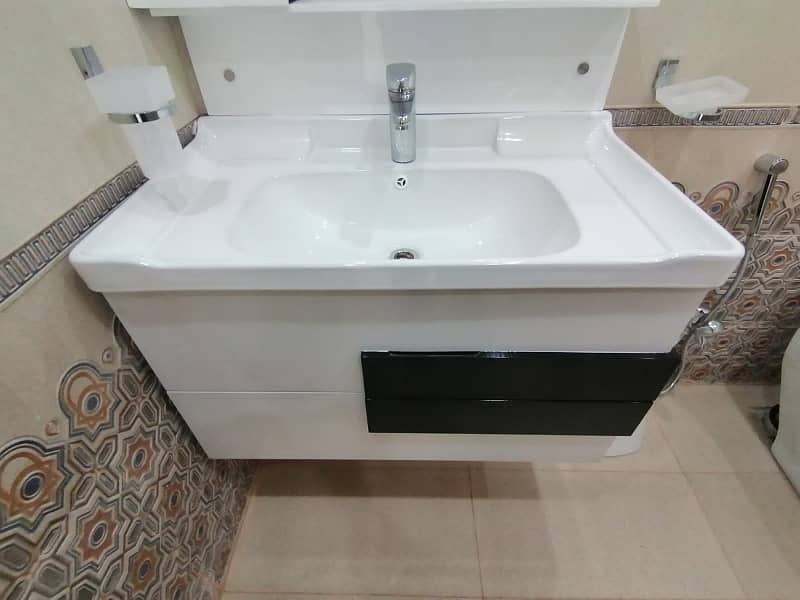 Stunning House Is Available For sale In Al Rehman Phase 2 - Block M 4