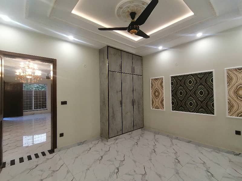 Tripple Storey 3 Marla House Available In Al Rehman Phase 2 - Block D For sale 5