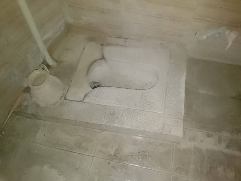 4 Marla 1St Floor For Rent 7