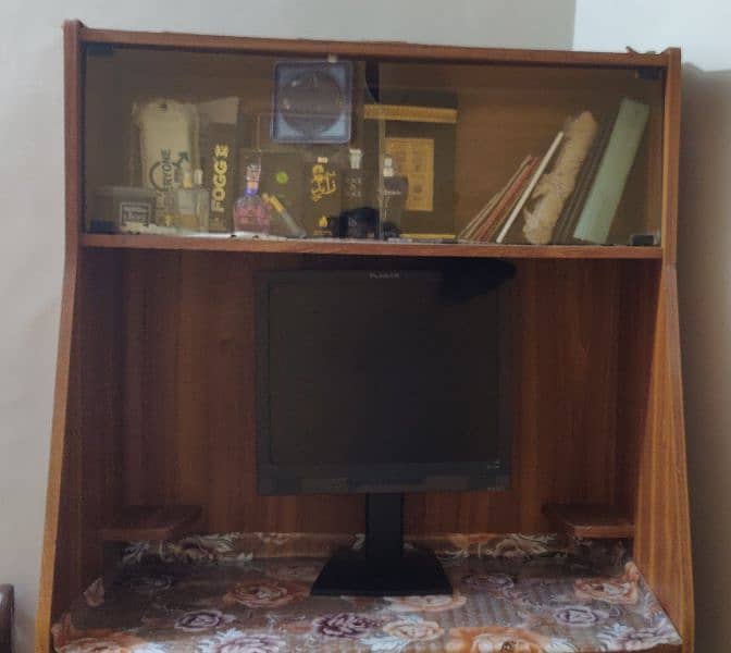 premium Computer trouly with wooden sheet 1