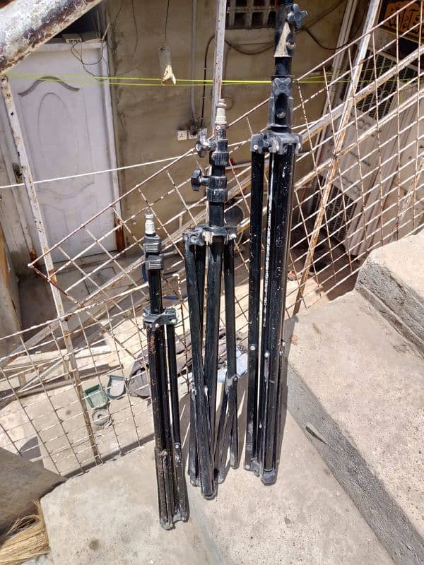 used camera stand 8 pcs 0
