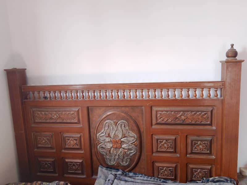 King size Bed pure Woden with side table 3