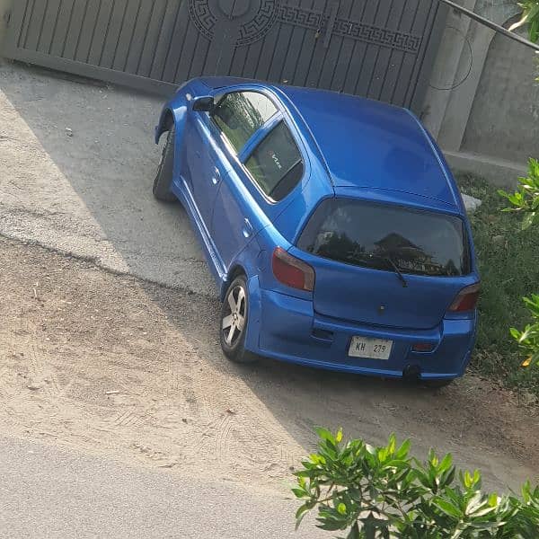 Toyota Vitz 2001 8