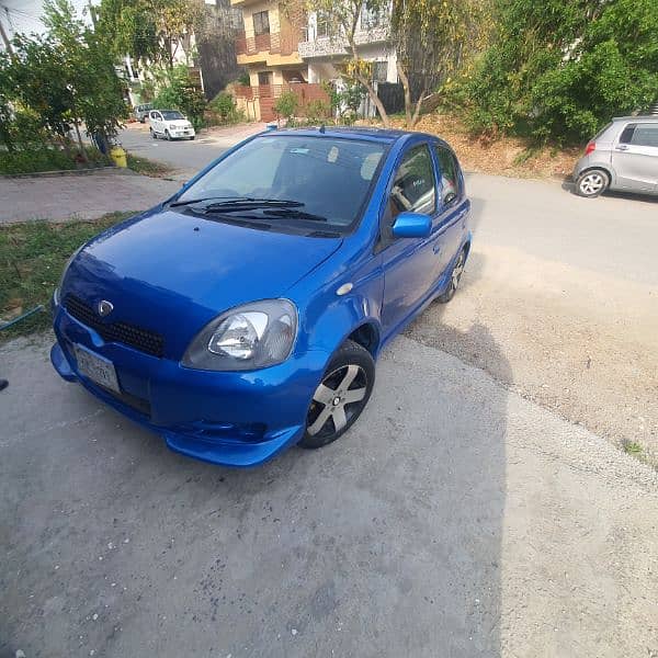 Toyota Vitz 2001 10
