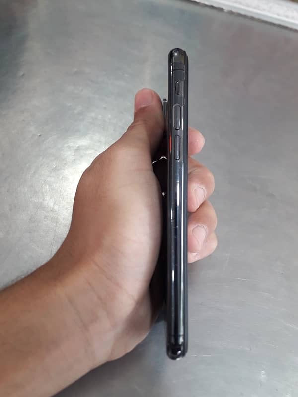 iPhone X 5