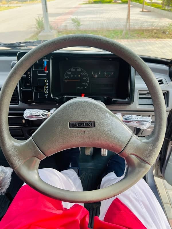 Suzuki Mehran VXR 2017 11