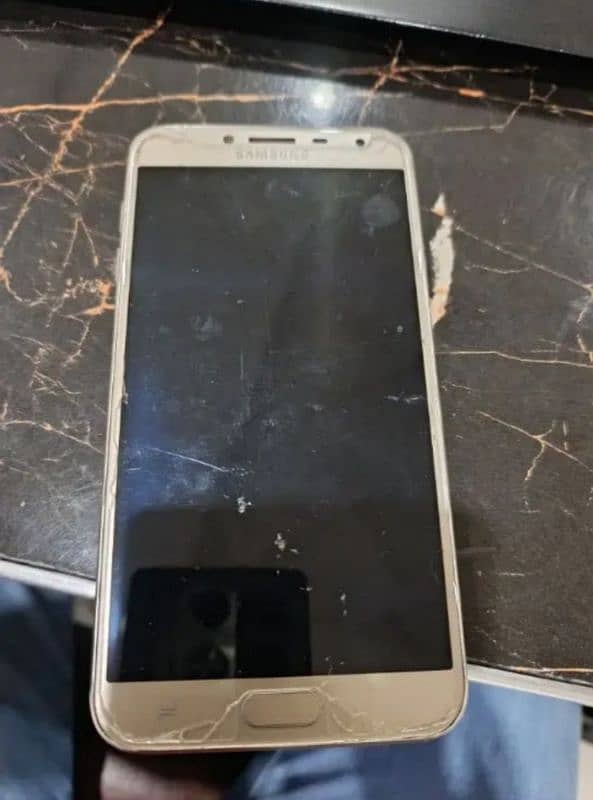 Samsung j4 available for very neglected price 0