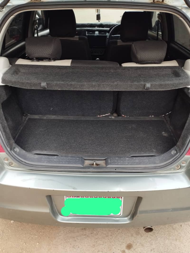 Suzuki Swift 2012 9