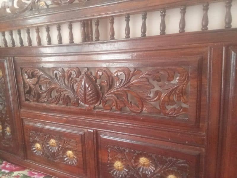 wooden king size bed 1