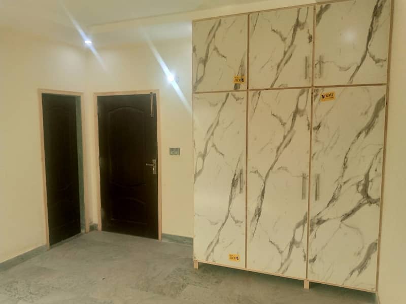 Beautiful Second Floor Portion For Bechulars And Silent Office 5