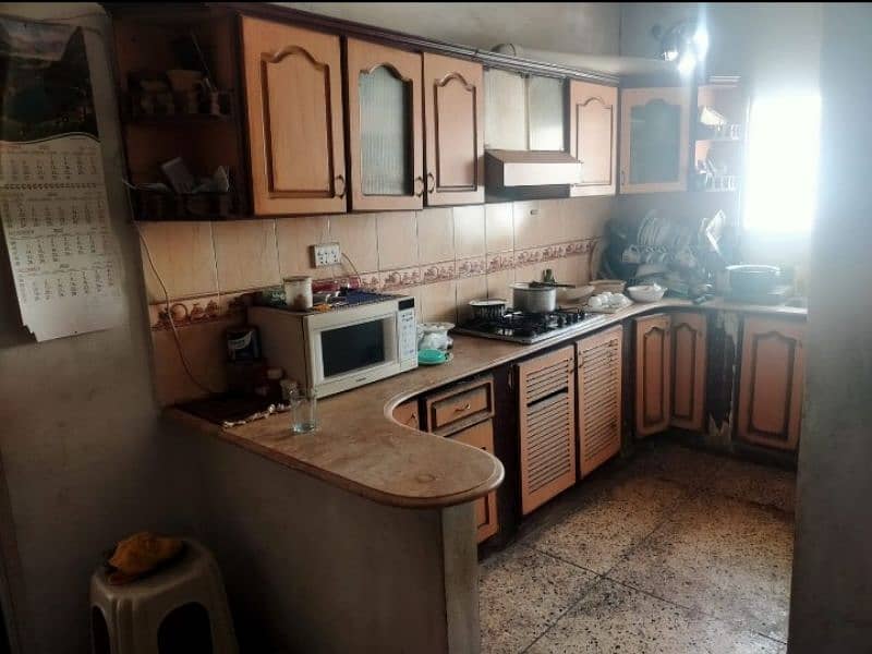 I am selling my 3 side corner apartment 1