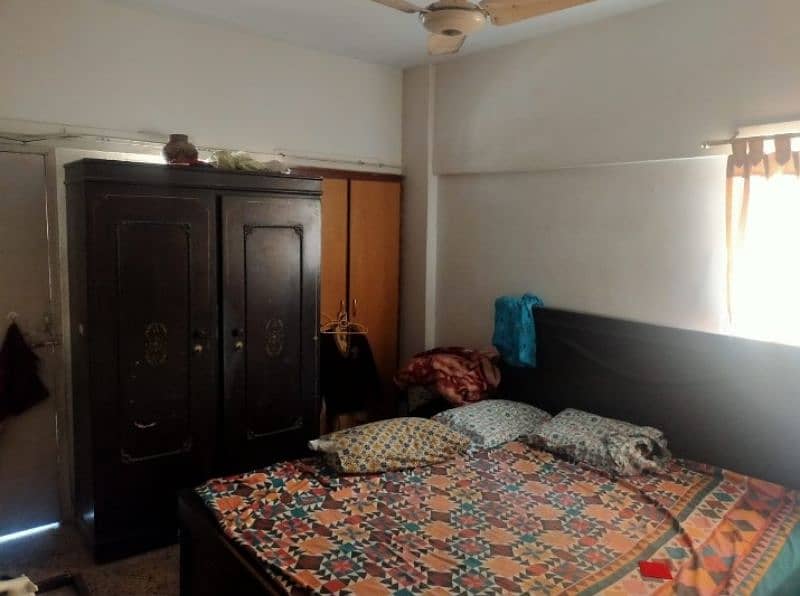 I am selling my 3 side corner apartment 2