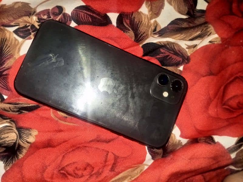 iphone 11 128gb read in description 0