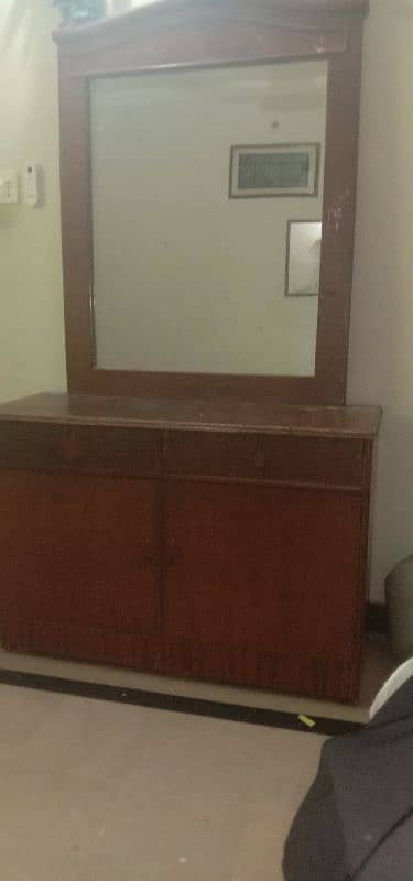dressing table 1