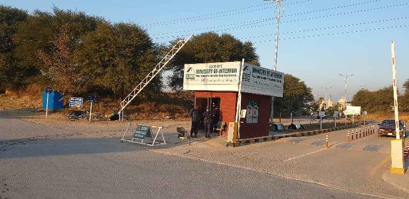 50x90 Possession Level Double Road Plot Available 3