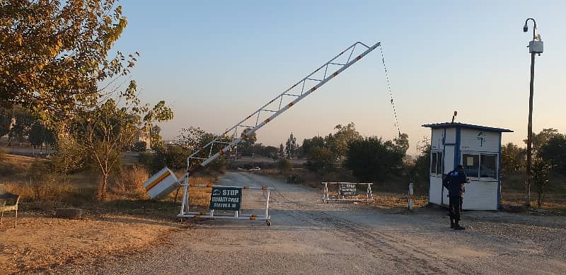 50x90 Possession Level Double Road Plot Available 11