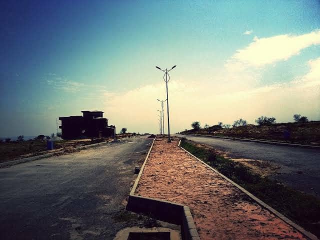 50x90 Possession Level Double Road Plot Available 34