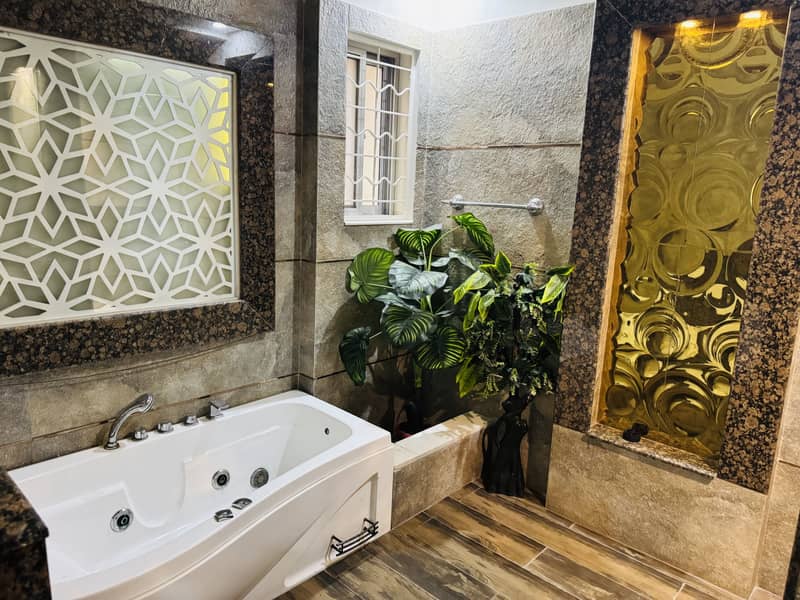 10 Marla House In Central Sabzazar Scheme For sale 9