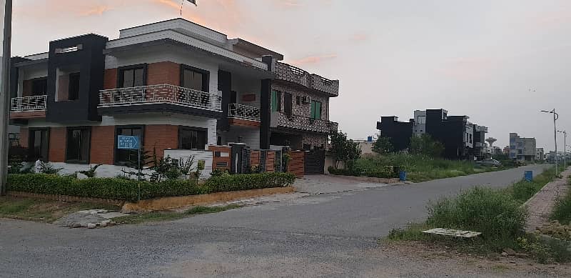 70x110 Plot Available Possession Level Plot 14