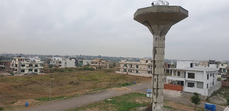 70x110 Plot Available Possession Level Plot 32