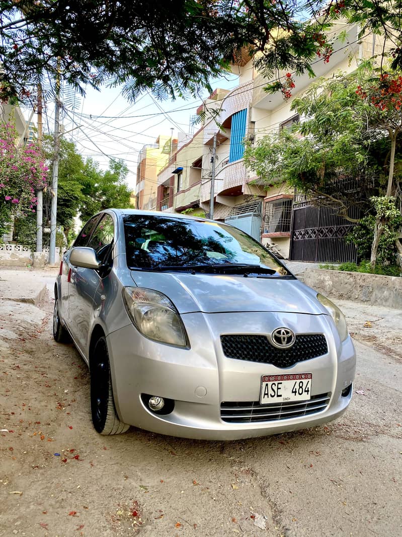 Toyota Vitz 2009 3